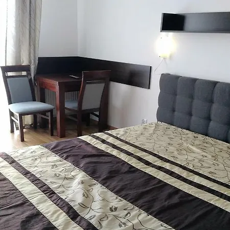 Quarto em Acomodações Particulares Over *